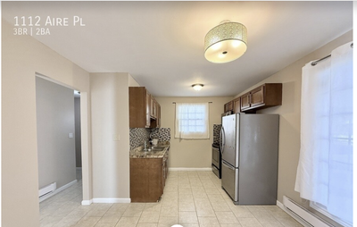 This spacious 3-bedroom, 2-bathroom home located in the desirable Tecumseh East area of Windsor offe...