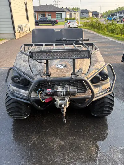 Argo 2022 Frontier 700 EFI Moteur EFI performant 122 km (32 heures) Traction 8x8 Treuil Warn robuste...