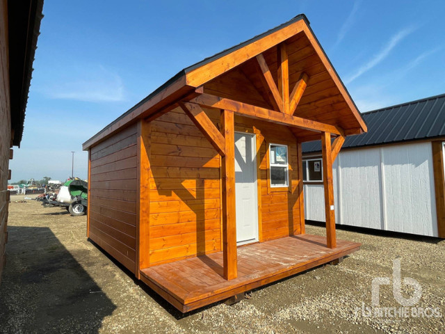 Small Cabin 12 x 16 in Other in Strathcona County
