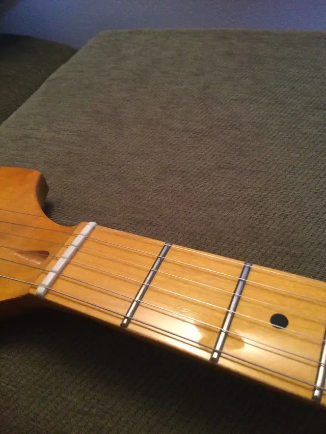 Telecaster Custom style guitar in Guitars in Lanaudière - Image 5