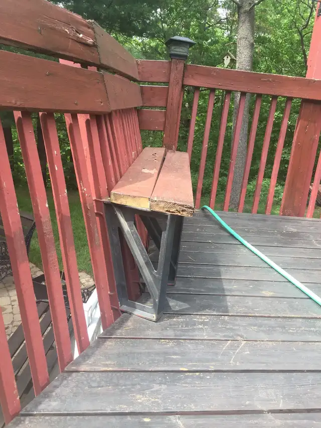 Bench brackets in Other in Gatineau - Image 2