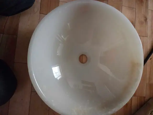 vessel sink in Plumbing, Sinks, Toilets & Showers in City of Montréal - Image 3