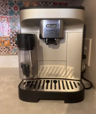 De’Longhi Magnifica Evo, View more