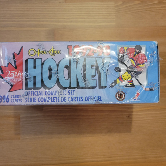 1992-93 OPC O-Pee-Chee Hockey (25th Anniversary) complet dans Art et objets de collection  à Ville de Québec - Image 2