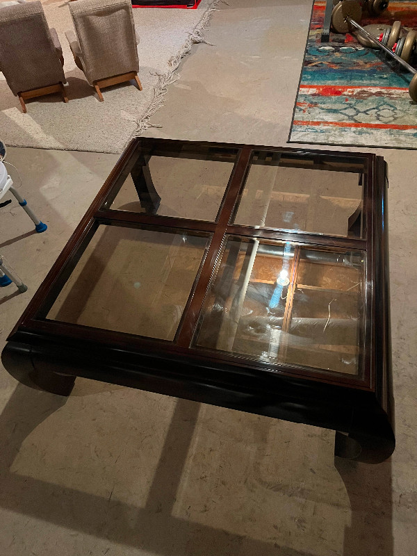 Solid Cherry Wood table with removable glass panes! in Coffee Tables in Ottawa - Image 2