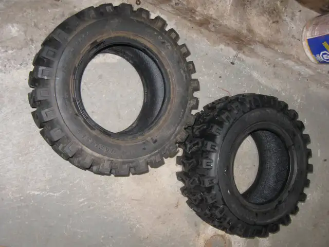 2 pneu tire souffleuse a neige tondeuse tracteur a gazon in Lawnmowers & Leaf Blowers in Laval / North Shore - Image 3