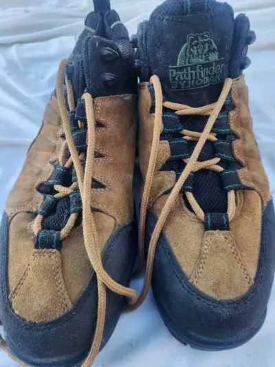 Pathfinder Hiking Boots size 9- I have lots of boots here, View more