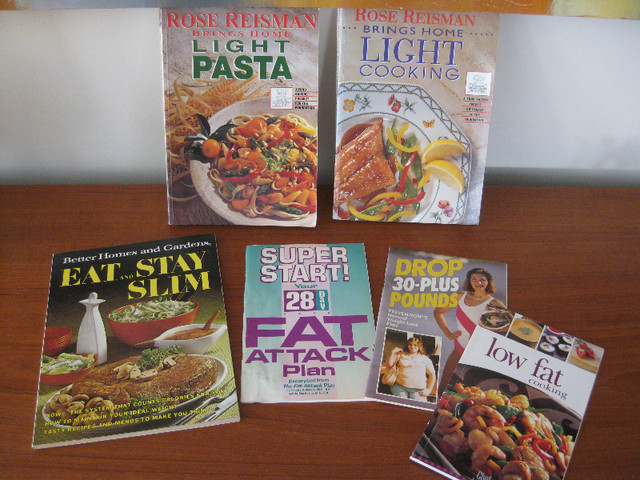 6 PAPERBACK LIGHT - LOW FAT COOKING RECIPE BOOKS in Non-fiction in Ottawa