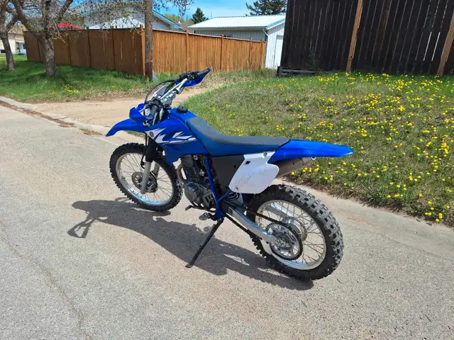 2006 Yamaha TTR-230 in Dirt Bikes & Motocross in Moose Jaw - Image 3