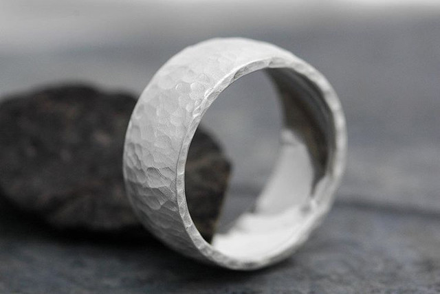 Hammered Sterling Silver Ring Sz 11.5 in Jewellery & Watches in London - Image 2