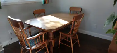 Bass River maple dining table, 4 chairs, 3 leaves, View more