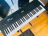 Yamaha   SY55 Piano   Synthesizer with Stand