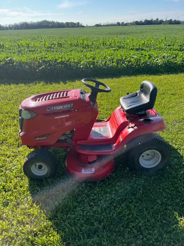 42” Toro Riding Tractor Mower + Trailer 63234603869827123