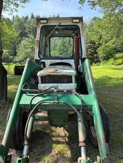 Tracteur Oliver modèle 1270 année 1973 43 forces 6763 hres tondeuse (strap manquante) souffleur Chaî...