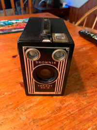 KODAK BROWNIE CAMERA