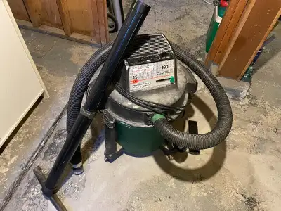 Craftsman 45 liter, industrial, variable power shop vacuum. Asking $100 obo. I'm posting this for a...