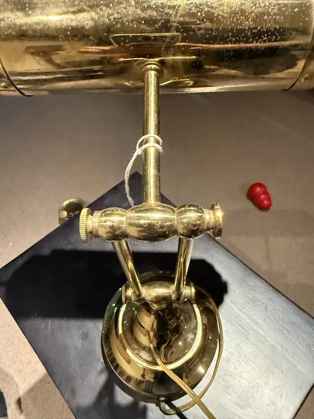 Vintage Brass Bankers Lamp in Indoor Lighting & Fans in City of Toronto - Image 7