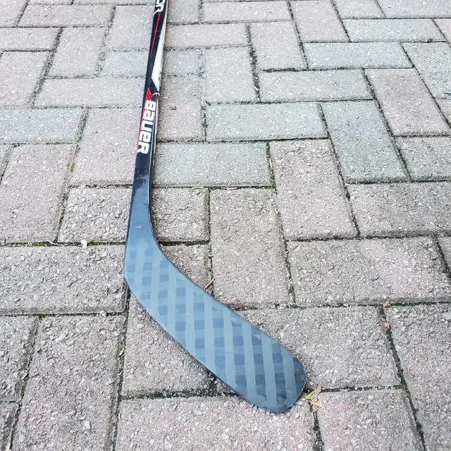 New JR. BAUER VAPOR Composite Hockey Stick  in Hockey in Barrie - Image 3