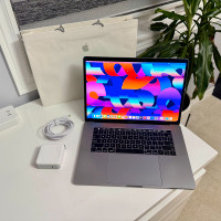 i9 / 32GB RAM / Macbook Pro 2018, 15" / 512GB SSD