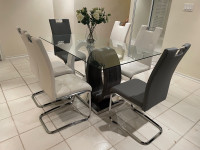 Tempered glass dining table and 6 chairs 