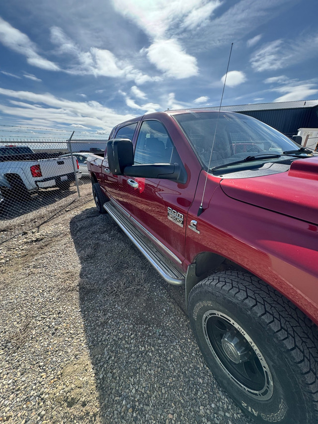 Dodge mega cab in Cars & Trucks in Lethbridge - Image 2