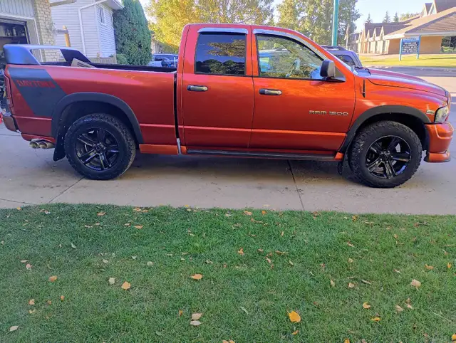 2005 dodge ram 4x4 daytona edition 