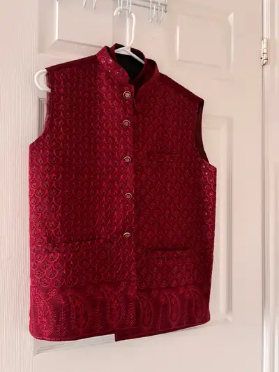 Mens waistcoat size M, View more