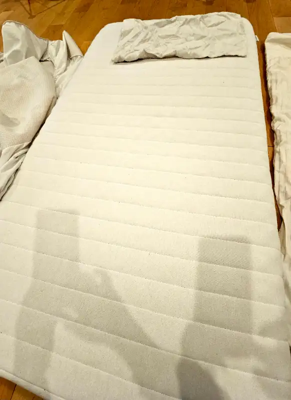 IKEA VYSSA crib mattresses and sheets in Cribs in Ottawa - Image 5