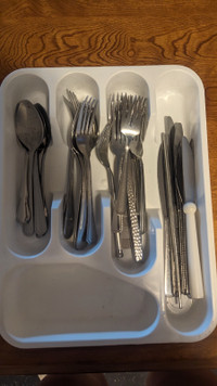 Cutlery with Organizer 