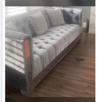 Wanted: | Buy New and Used Couches or Futons in Canada | Kijiji Classifieds