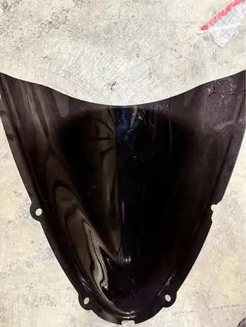 Kawasaki ZX6R 2005 (and other bikes) Tinted Windshield in Motorcycle Parts & Accessories in Mississauga / Peel Region - Image 4