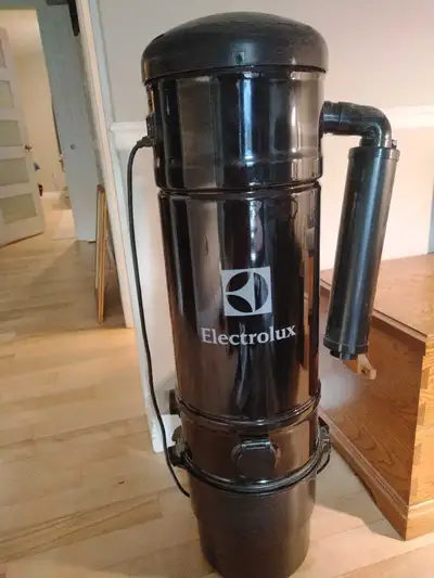 Electrolux central vacuum. Works fine, just never used it. It has all the parts except the pieces th...