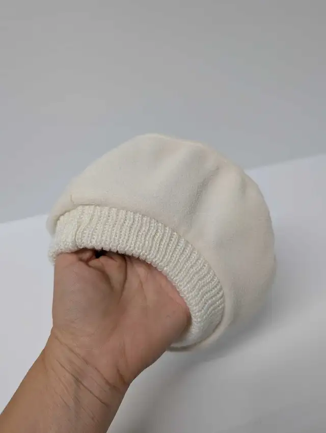 White Baby Girl Toque  in Clothing - 0-3 Months in Winnipeg - Image 3
