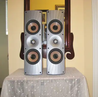 Paradigm Cinema 110 v3, 3-Driver 2-Way Wall/Stand Mounts (2 PRS), View more
