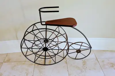 Decorative Wine Rack / Porte Bouteilles à Vin Decoratif, View more