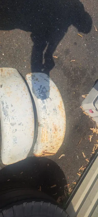 A sabler et peinturer.. 40$ ferme Laisser un message si intéressé