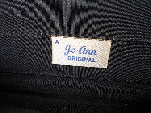 Vintage 1950s Jo-Ann Original Handbag & Another Handbag dans Art et objets de collection  à Cornwall - Image 3