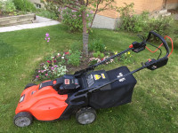 BLACK AND DECKER SELF PROPELLED CORDLESS LAWNMOWER 