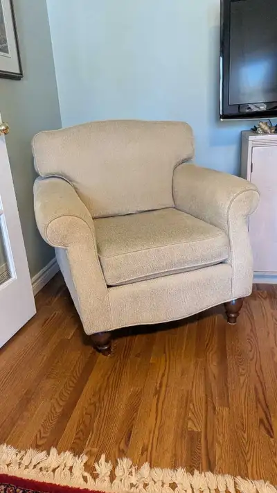 38x34x36(H) Comfy Upholstered Armchair, View more