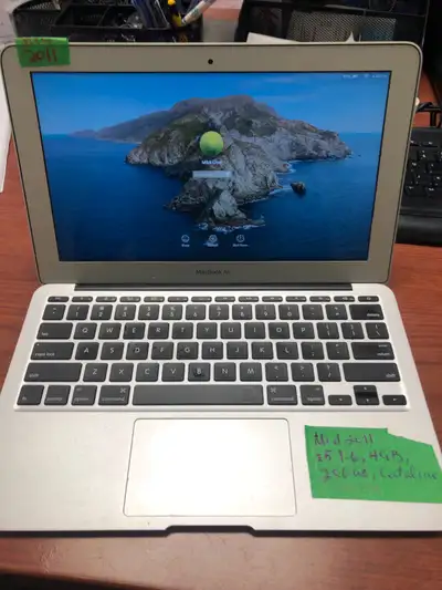MacBook Air 11 2011, View more
