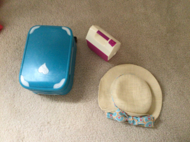 American girl doll vacation accessories in Toys & Games in City of Toronto - Image 4