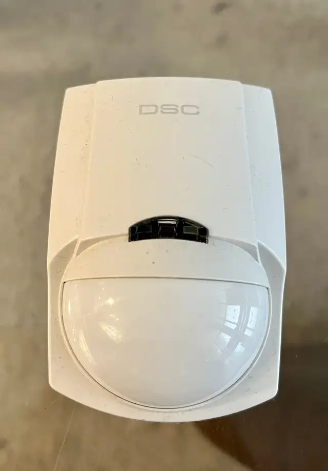 Indoor Wired PIR Motion Detector Pet Immune, DSC LC100PI64595458977666120