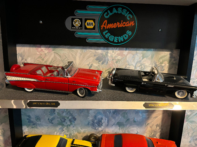 Vintage Diecast 1/18 Classic Cars with Display in Arts & Collectibles in Edmonton - Image 2
