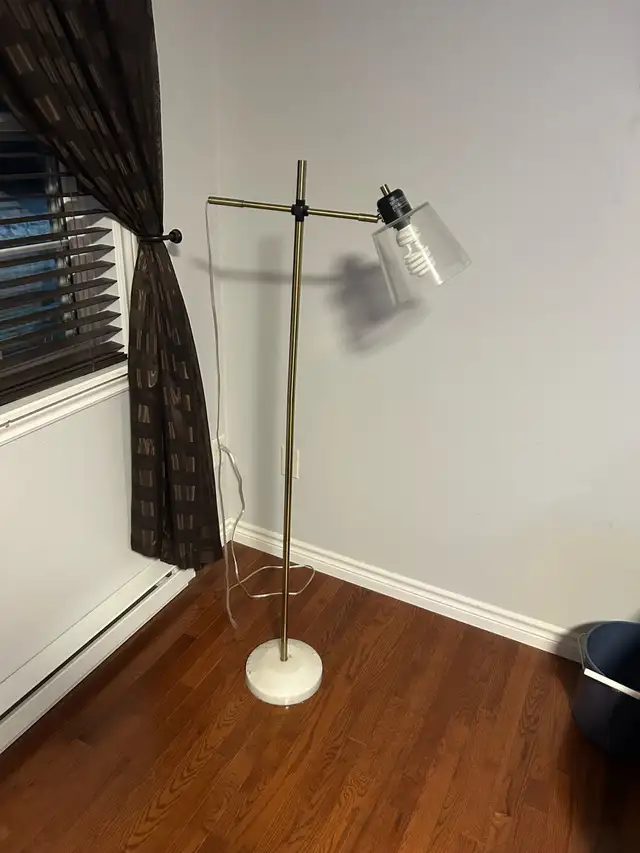 Floor Lamp in Indoor Lighting & Fans in Cole Harbour - Image 3