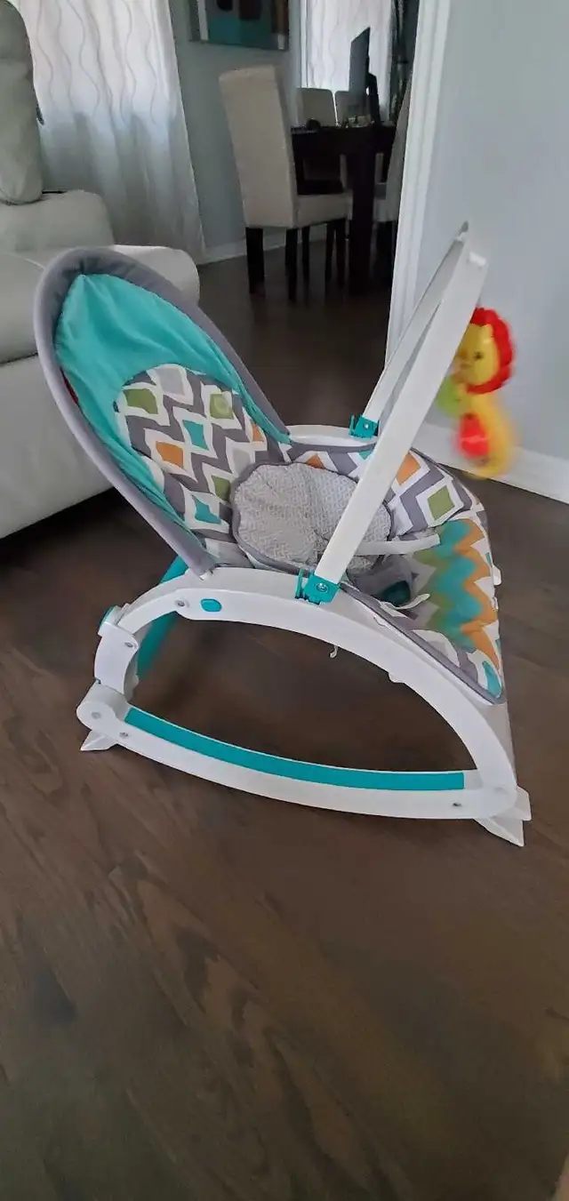 Fisher-Price Infant-to-Toddler Rocker in Playpens, Swings & Saucers in Markham / York Region - Image 3