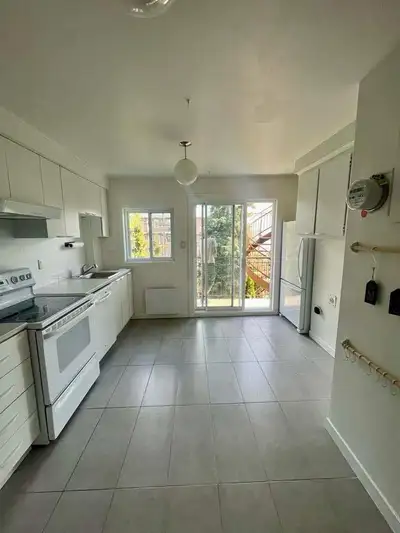 Appartement de 2 chambres et 1 salle de bain