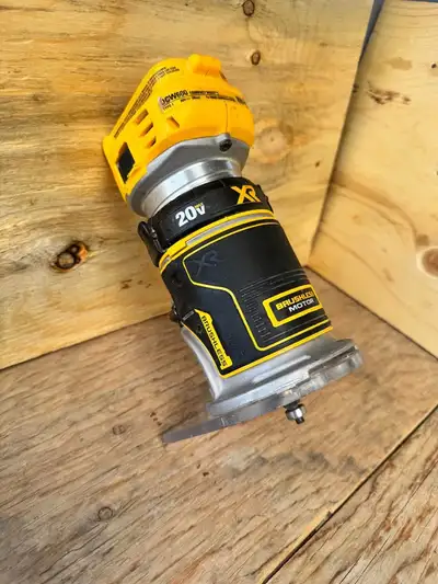 DeWalt 20V MAX XR Cordless Compact Router DCW600 - Tool Only, View more