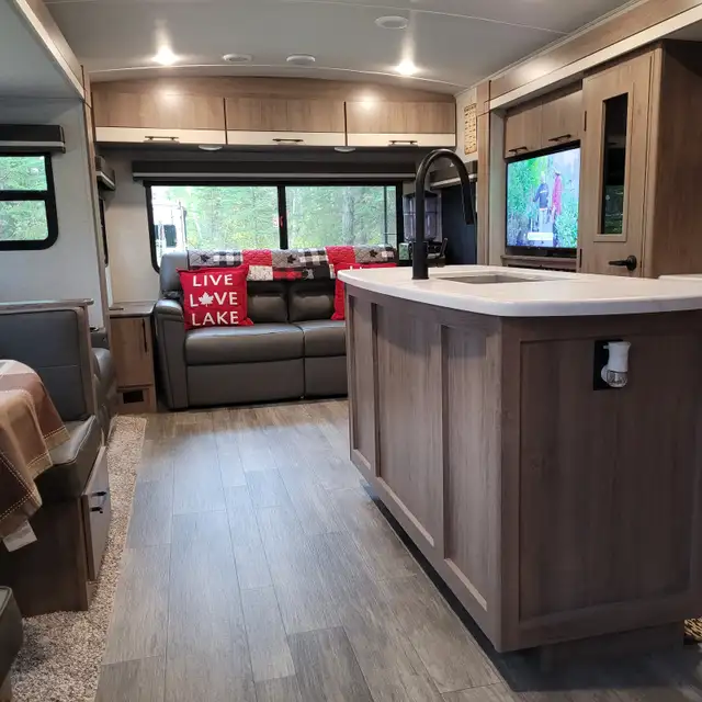 2023 Grand Design Imagine 2970RL in Travel Trailers & Campers in Regina - Image 9