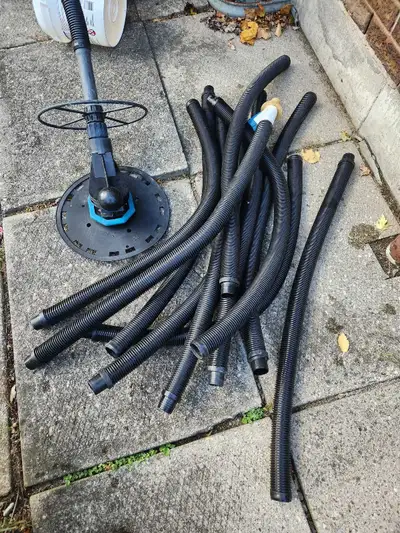Mantra creepy crawly pool vacuum, View more