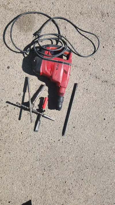 Hilti te 60 avr hammer drill 3chissells 2 bits 595 $, View more